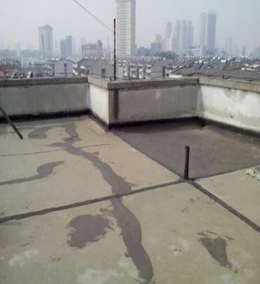 中方漏水维修 楼顶漏水是什么原因，楼顶漏水维修方法是什么?